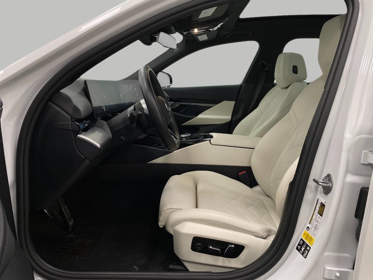 2024 BMW 530i xDrive 530i xDrive Sedan