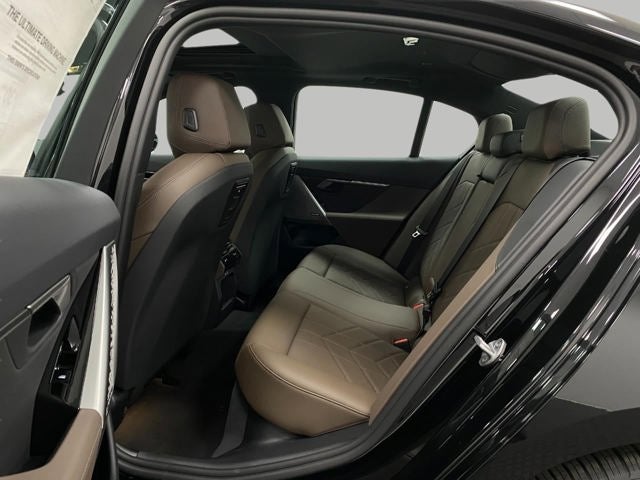 2026 BMW 530i 530i xDrive Sedan