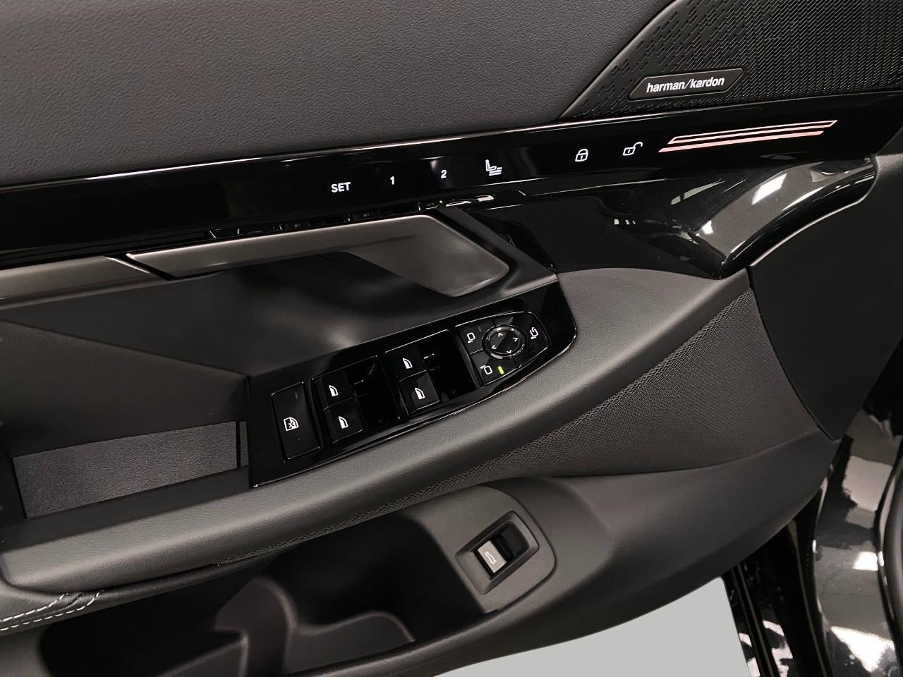 2026 BMW 530i 530i xDrive Sedan