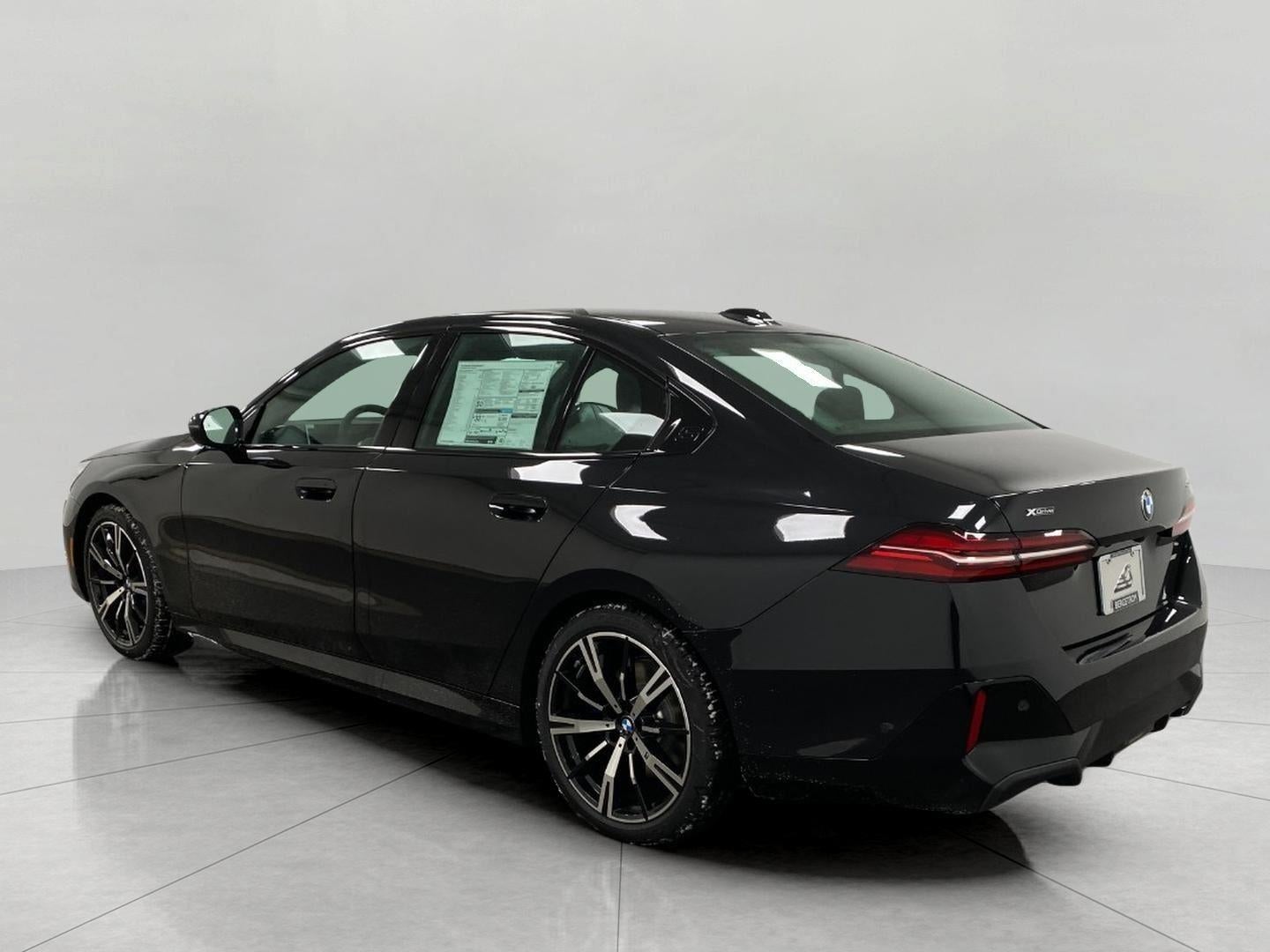 2026 BMW 530i 530i xDrive Sedan
