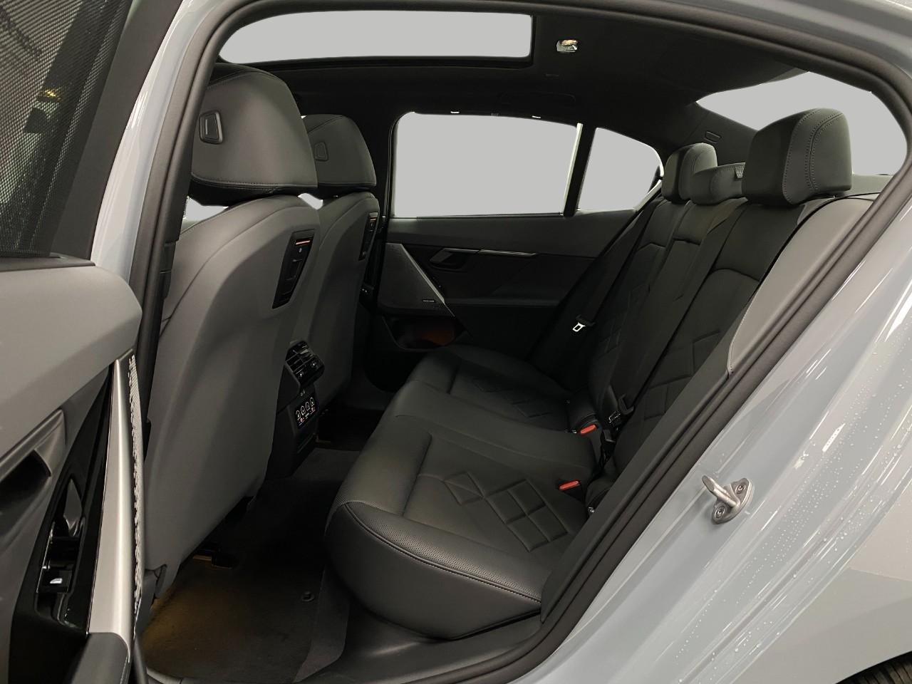 2026 BMW 540i 540i xDrive Sedan