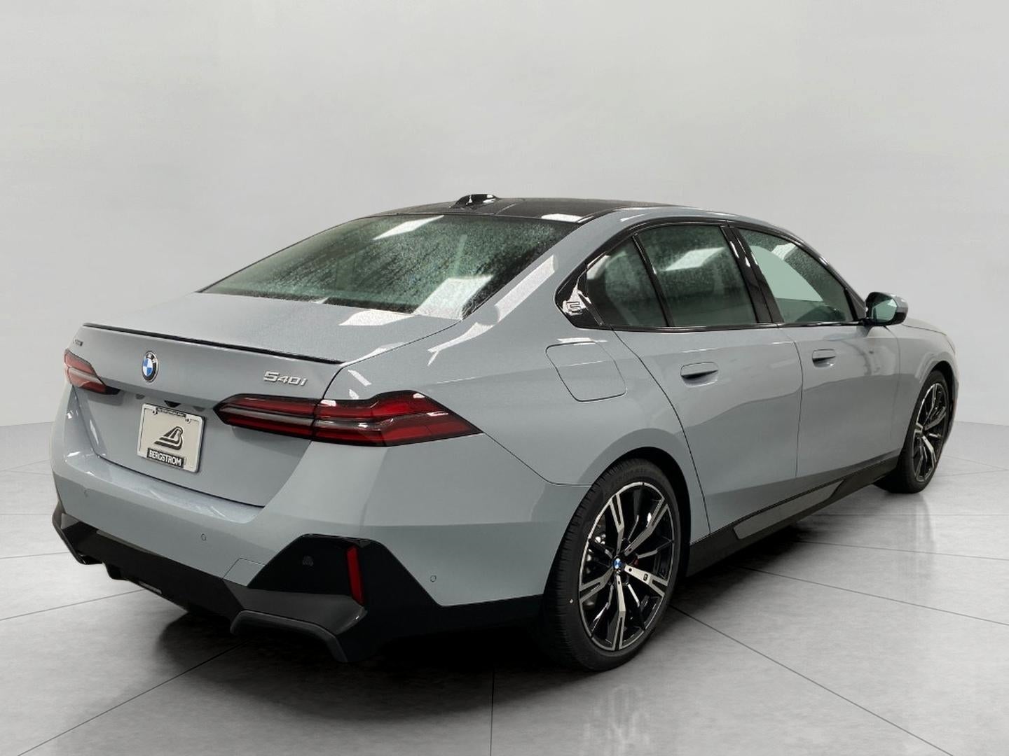 2026 BMW 540i 540i xDrive Sedan