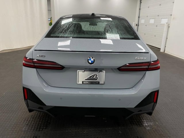 2026 BMW 540i 540i xDrive Sedan