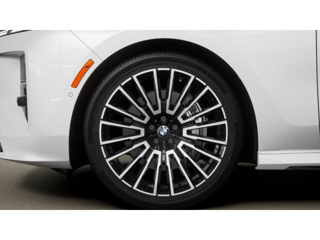 2027 BMW 740i 740i xDrive Sedan