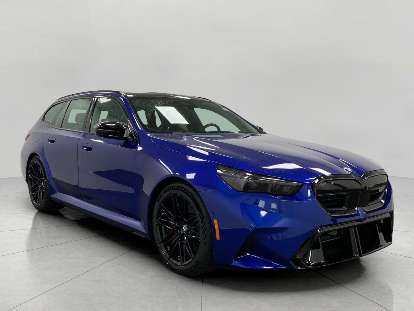2027 BMW M5 M5 Touring's photo