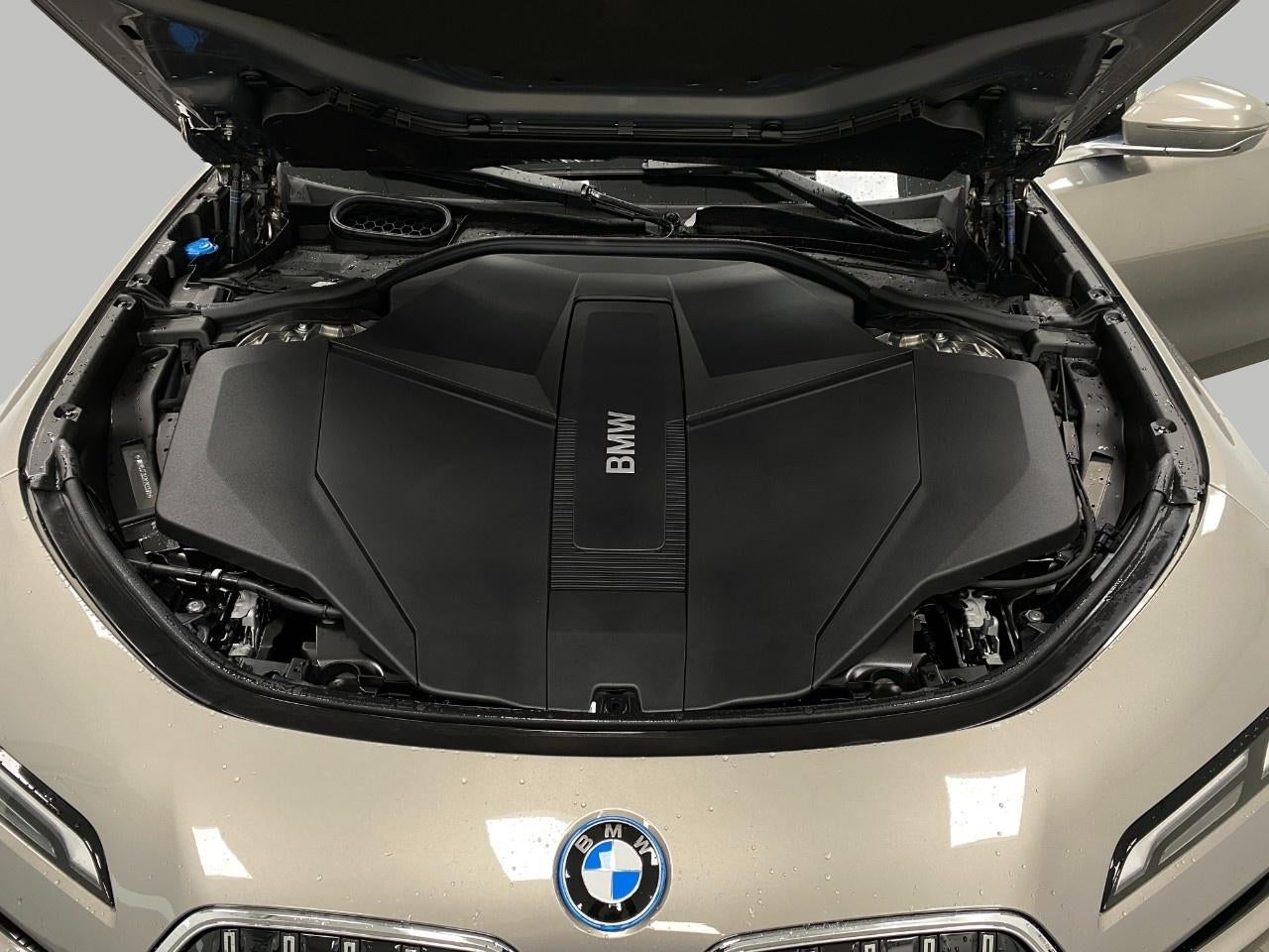 2024 BMW i7 xDrive60 Sedan