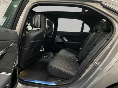 2024 BMW i7 xDrive60 Sedan