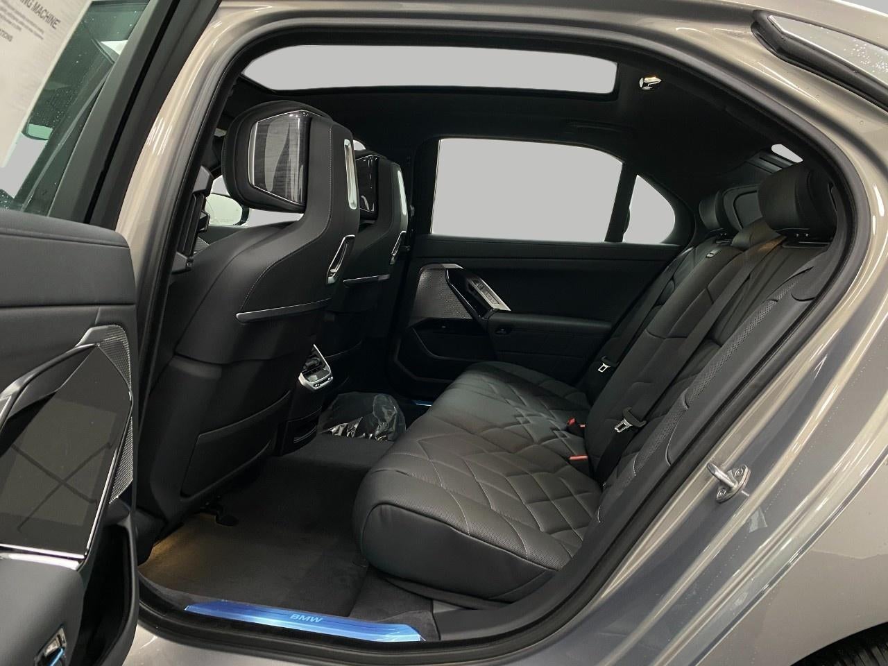 2024 BMW i7 xDrive60 Sedan