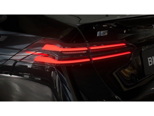 2027 BMW i5 eDrive40