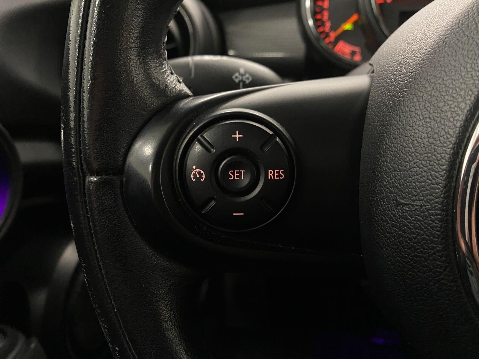 2015 MINI Cooper Hardtop 4 Door 4dr HB