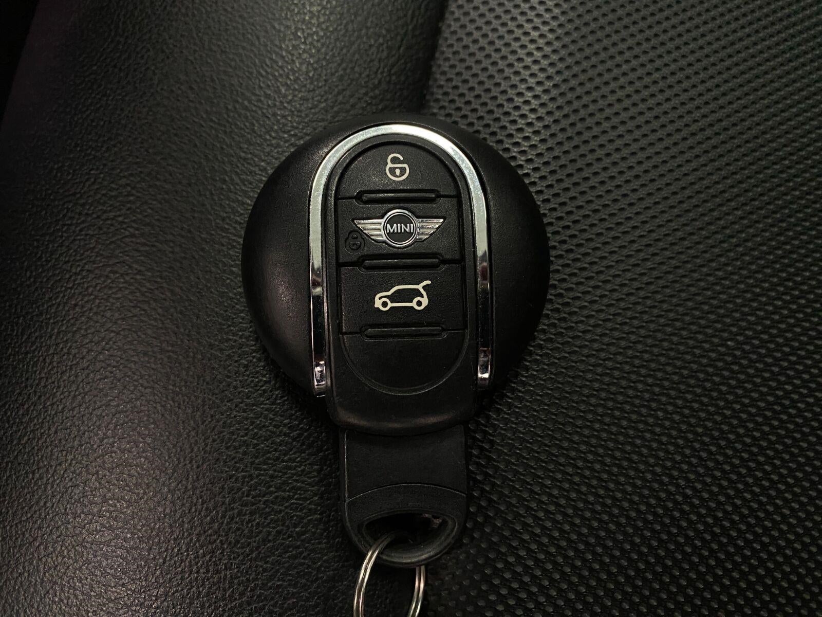 2015 MINI Cooper Hardtop 4 Door 4dr HB