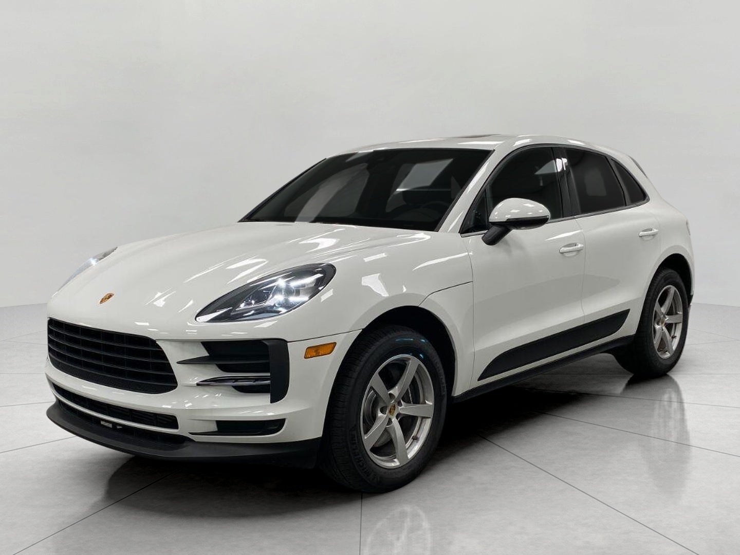 2021 Porsche Macan AWD