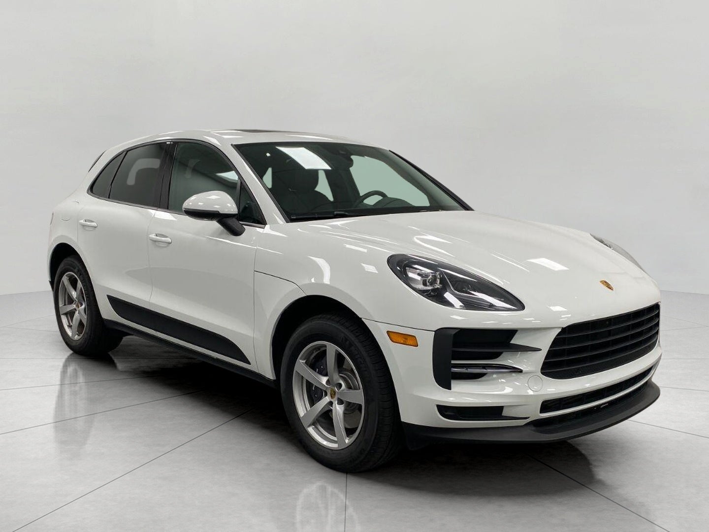 2021 Porsche Macan AWD