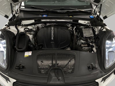 2021 Porsche Macan AWD