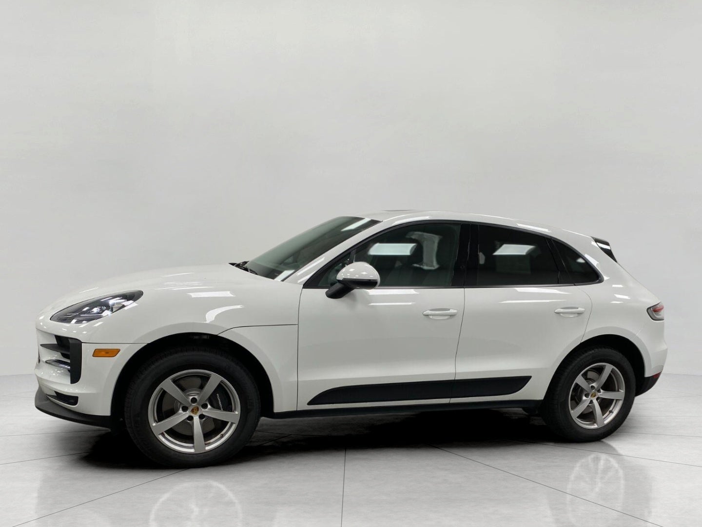 2021 Porsche Macan AWD