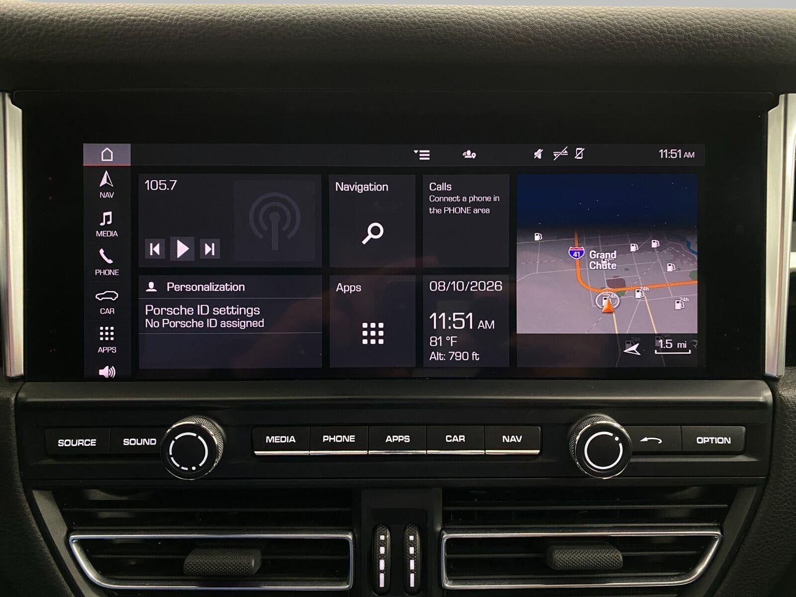 2021 Porsche Macan AWD