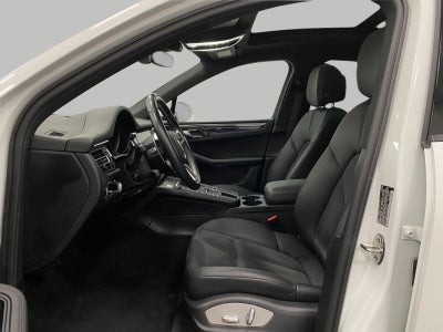 2021 Porsche Macan AWD