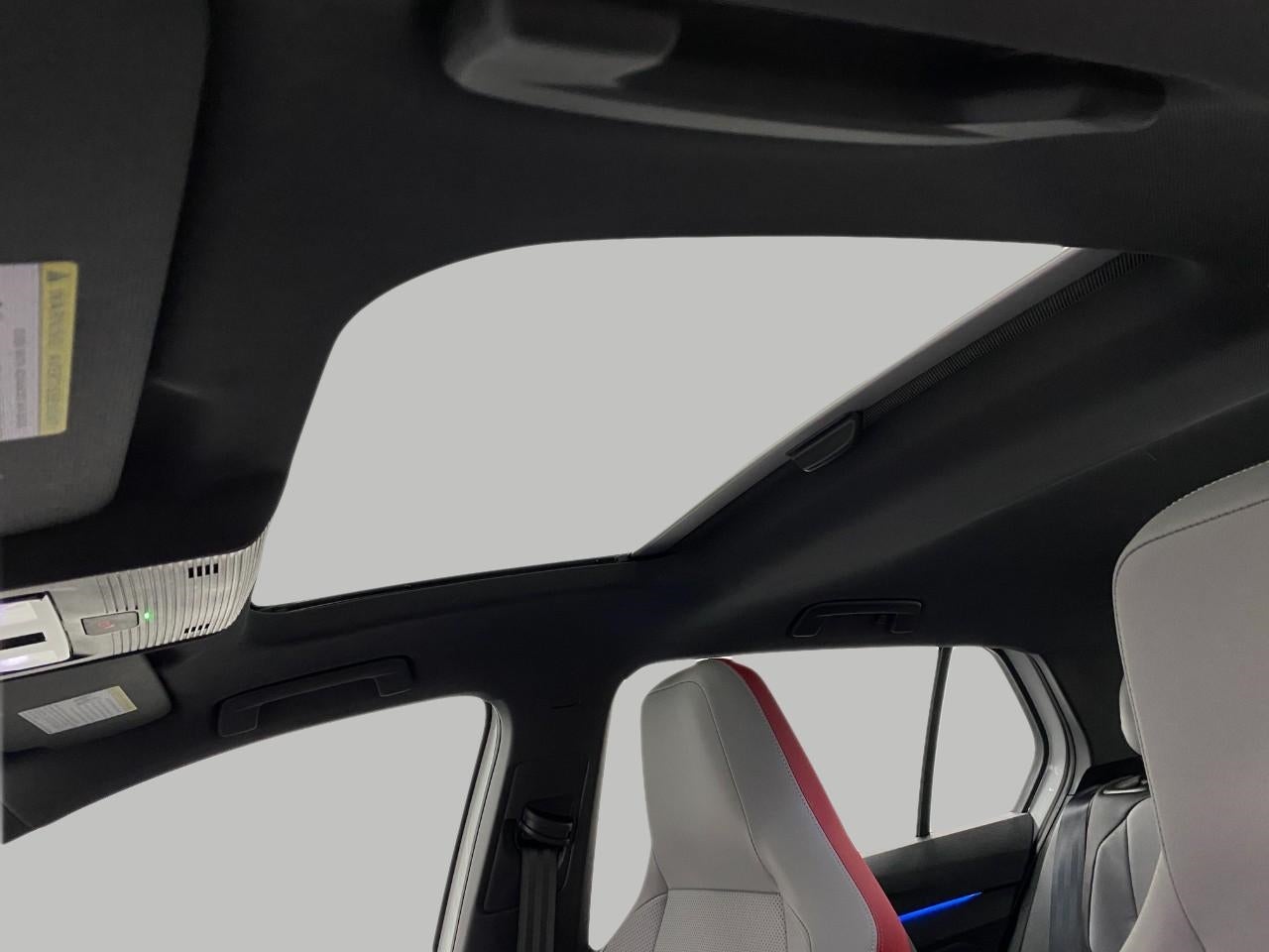 2024 Volkswagen Golf GTI 2.0T SE DSG