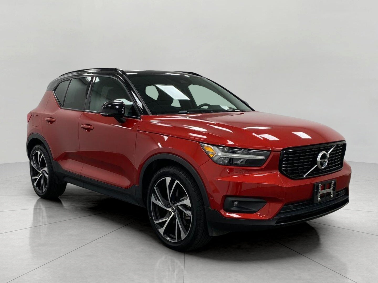 2021 Volvo XC40 T5 AWD R-Design