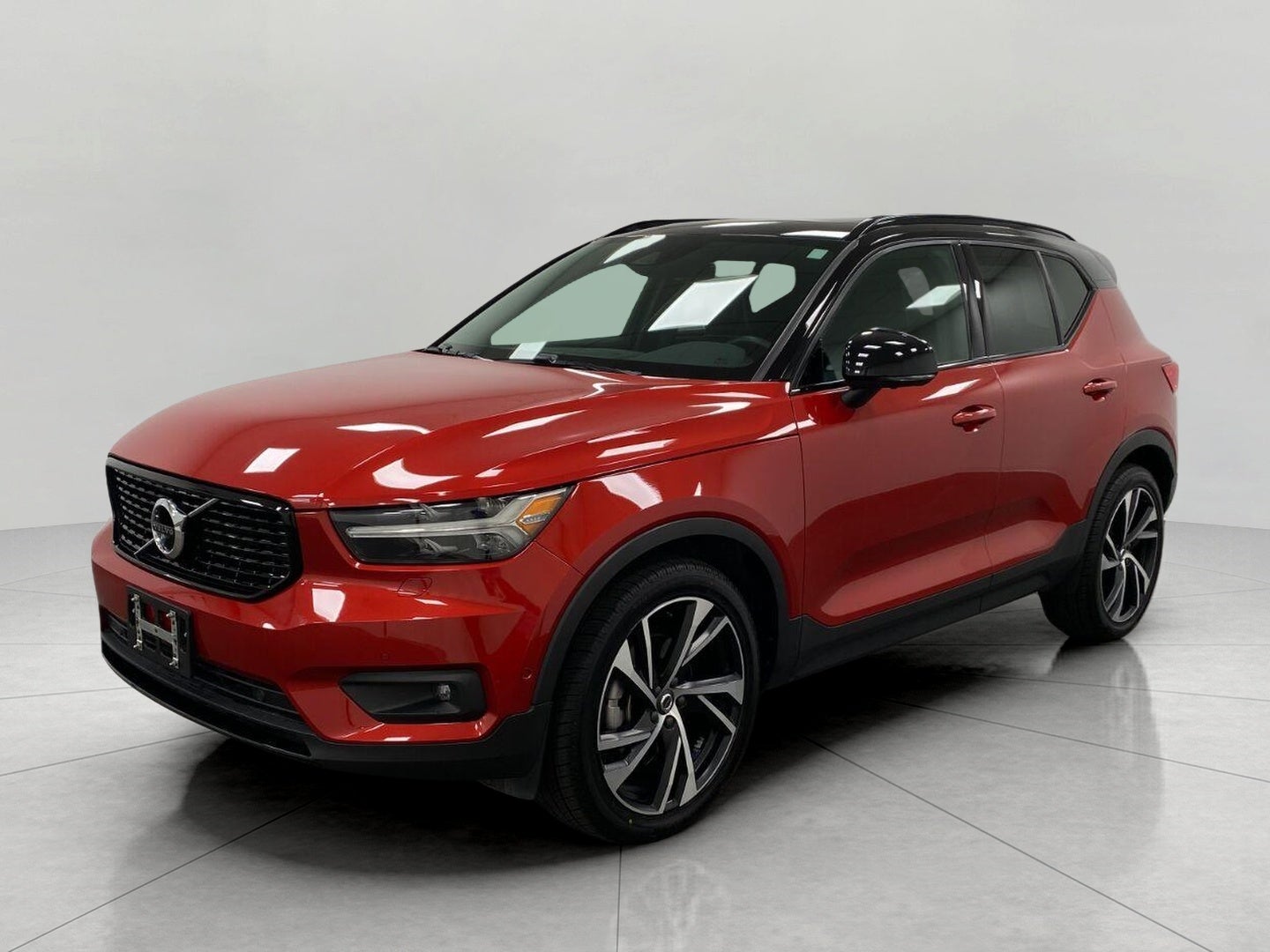 2021 Volvo XC40 T5 AWD R-Design