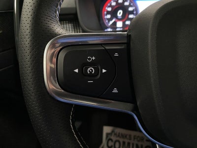 2021 Volvo XC40 T5 AWD R-Design