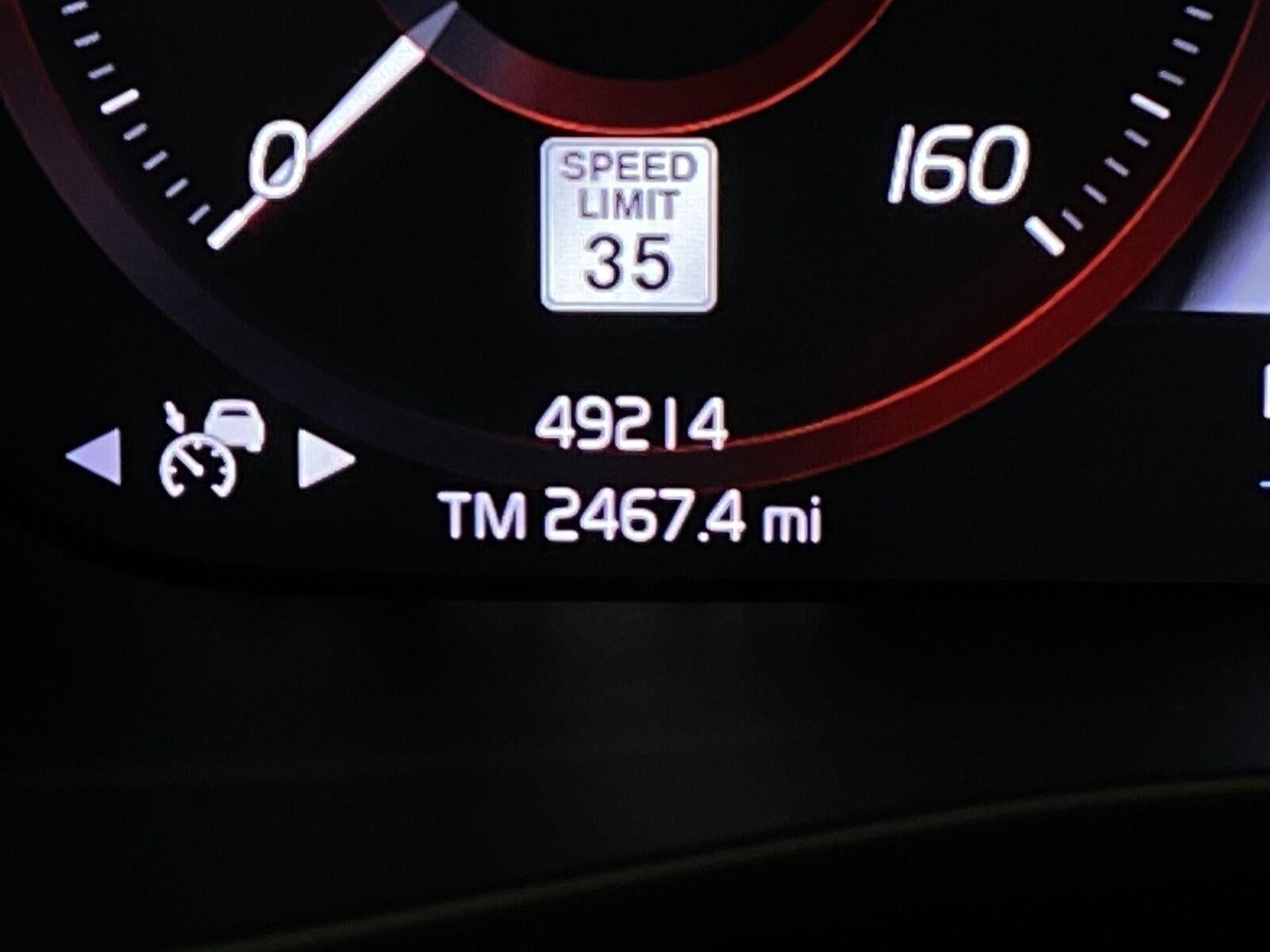 2021 Volvo XC40 T5 AWD R-Design